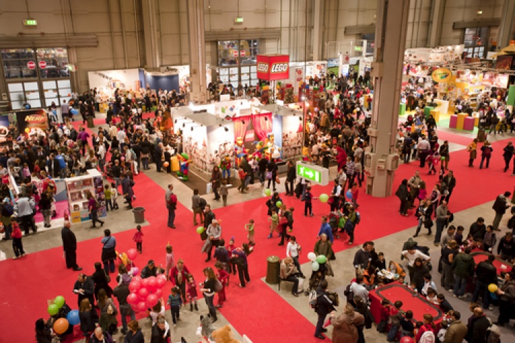 festive-exhibition-stand